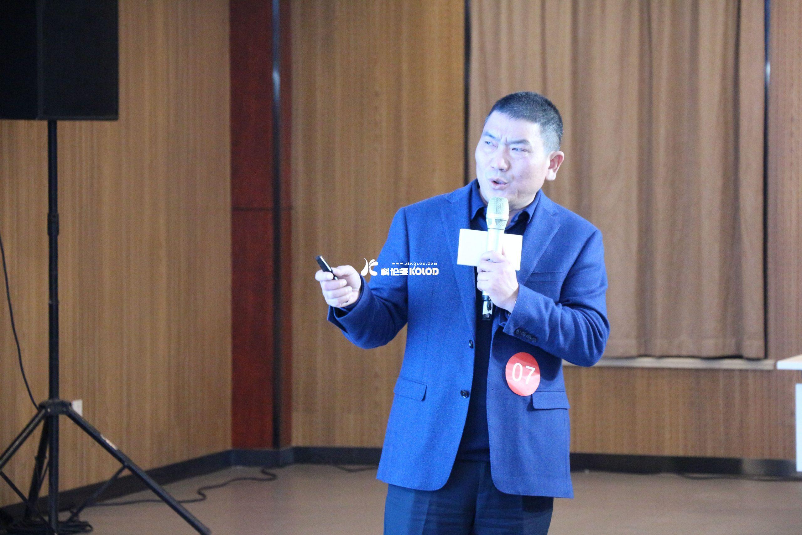 灌云首屆主題為“創(chuàng)響灌云、群英匯”人才創(chuàng)新創(chuàng)業(yè)大賽落下帷幕，江蘇科倫多食品配料有限公司董事長總經(jīng)理封寬裕榮獲成長組冠軍