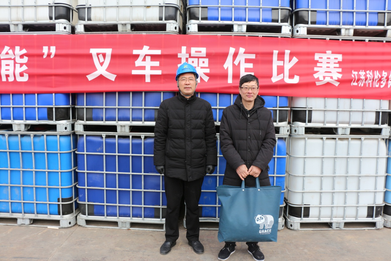 科倫多春節(jié)系列活動(dòng)報(bào)道一： “爐火純青顯才能”叉車操作比賽